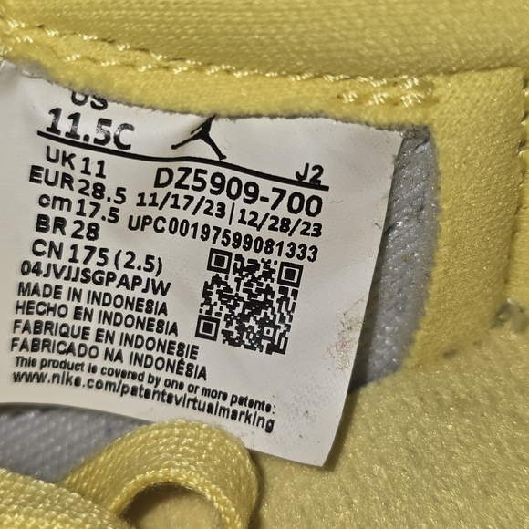 Jordan 1 Retro Low OG Women’s “TRAVIS SCOTT” Canary Size 11.5 C - Picture 11 of 12